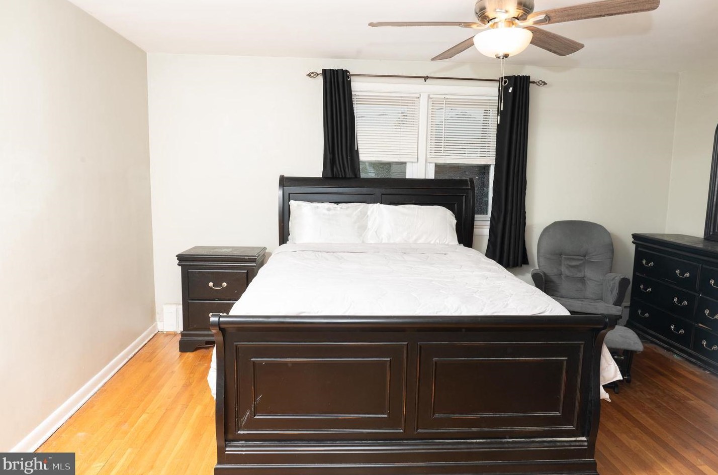 341 Hurst St, Norristown PA  19405-1537 exterior