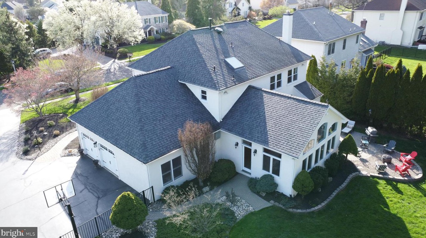 757 Castlewood Dr, Dresher PA  19025-2014 exterior