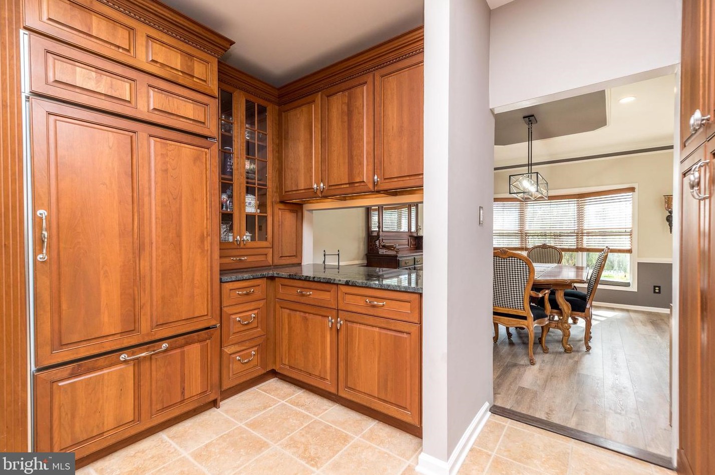 757 Castlewood Dr, Dresher PA  19025-2014 exterior