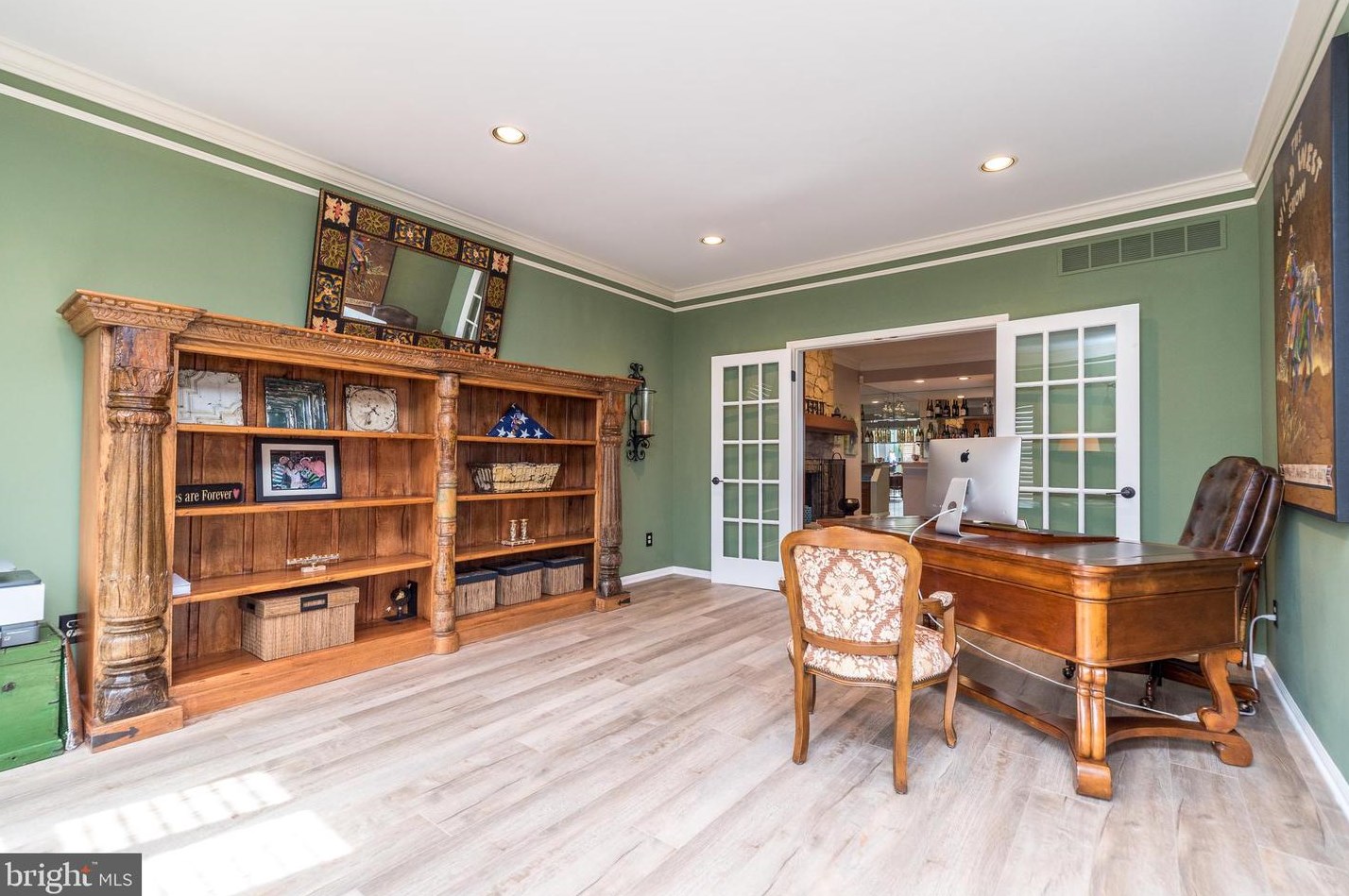 757 Castlewood Dr, Dresher PA  19025-2014 exterior