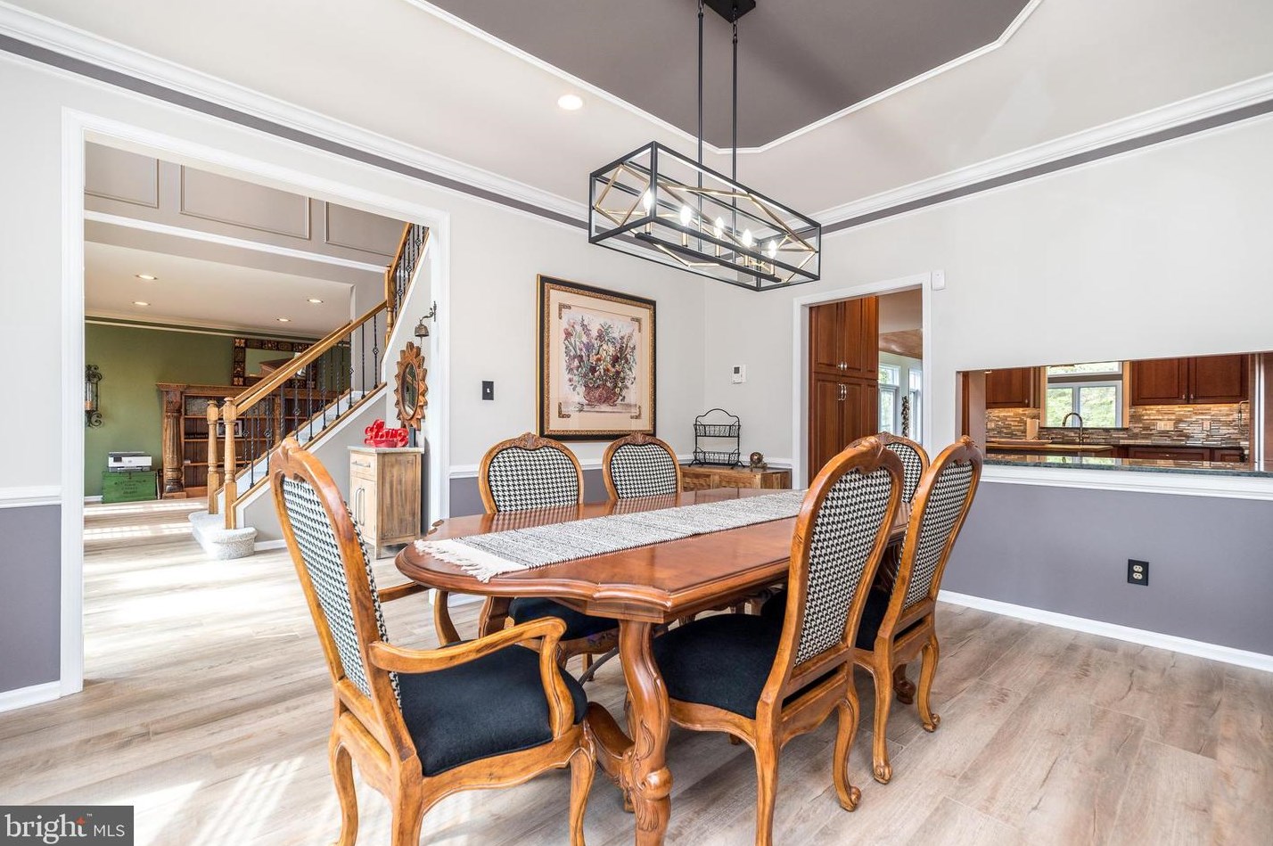 757 Castlewood Dr, Dresher PA  19025-2014 exterior