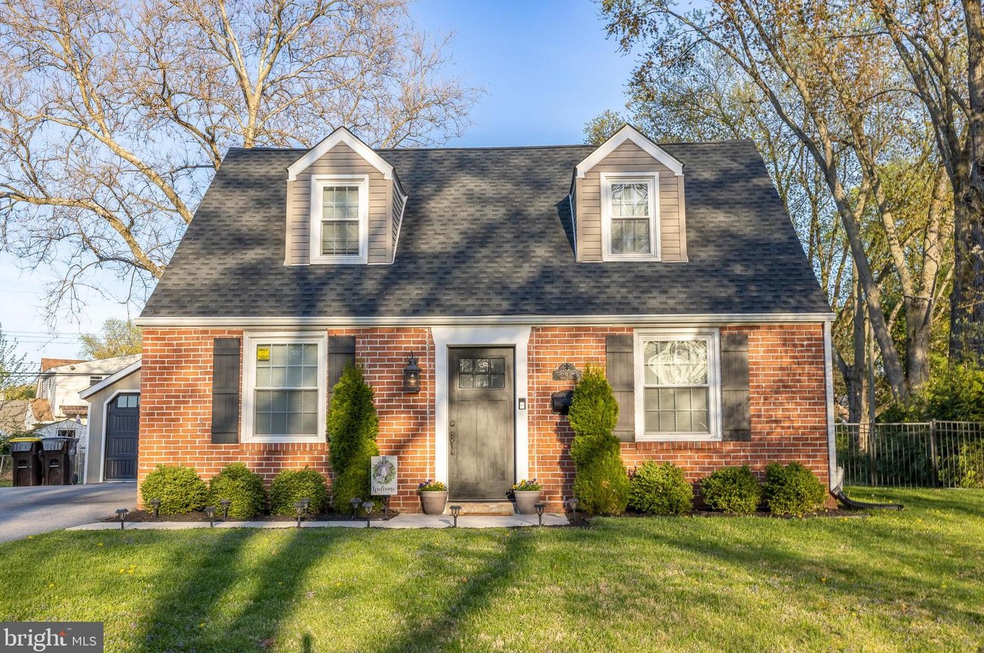 9 Penfield Ave, Norristown, PA 19403-2816
