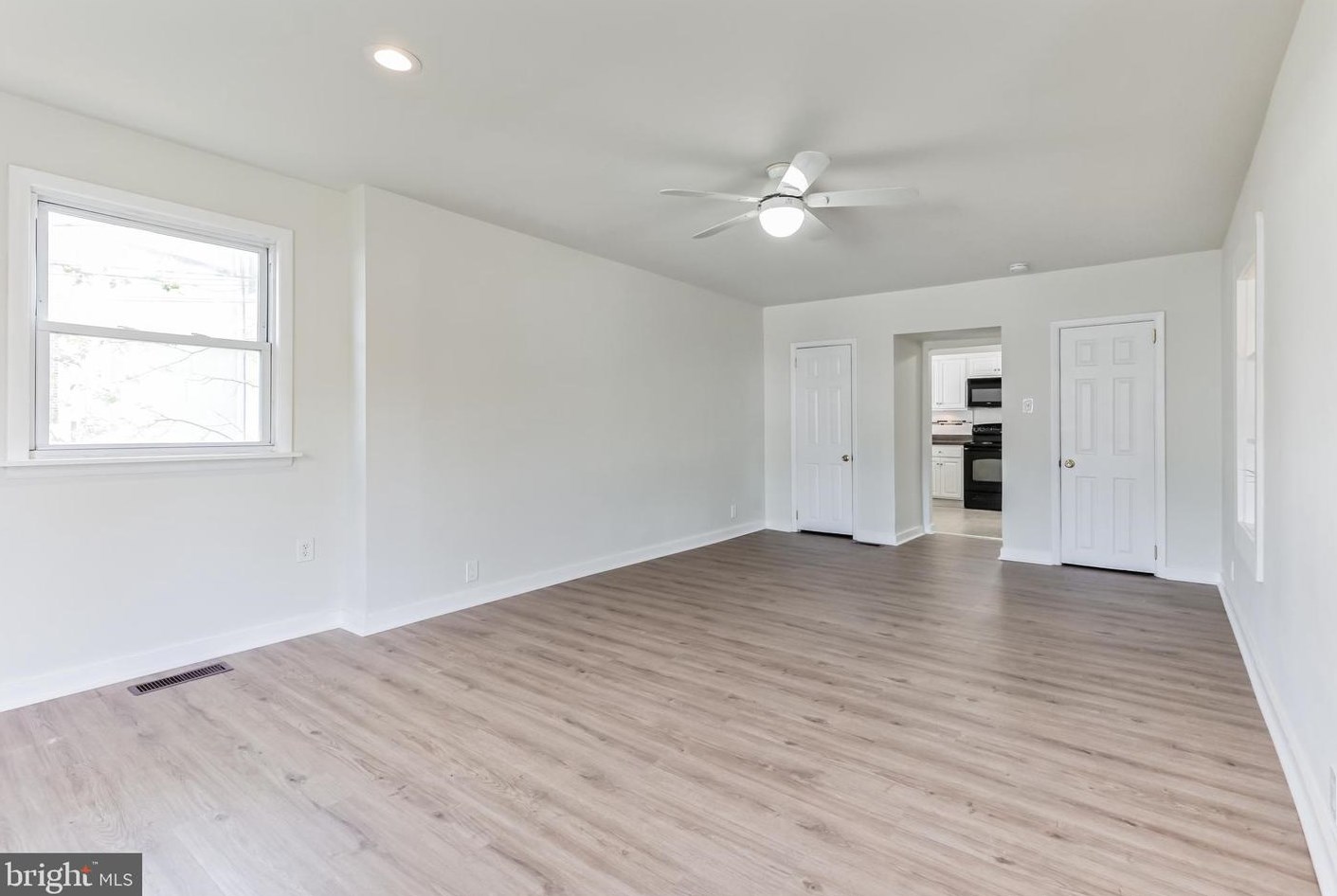 19 Chestnut St, Pottstown PA 19464-5451 exterior