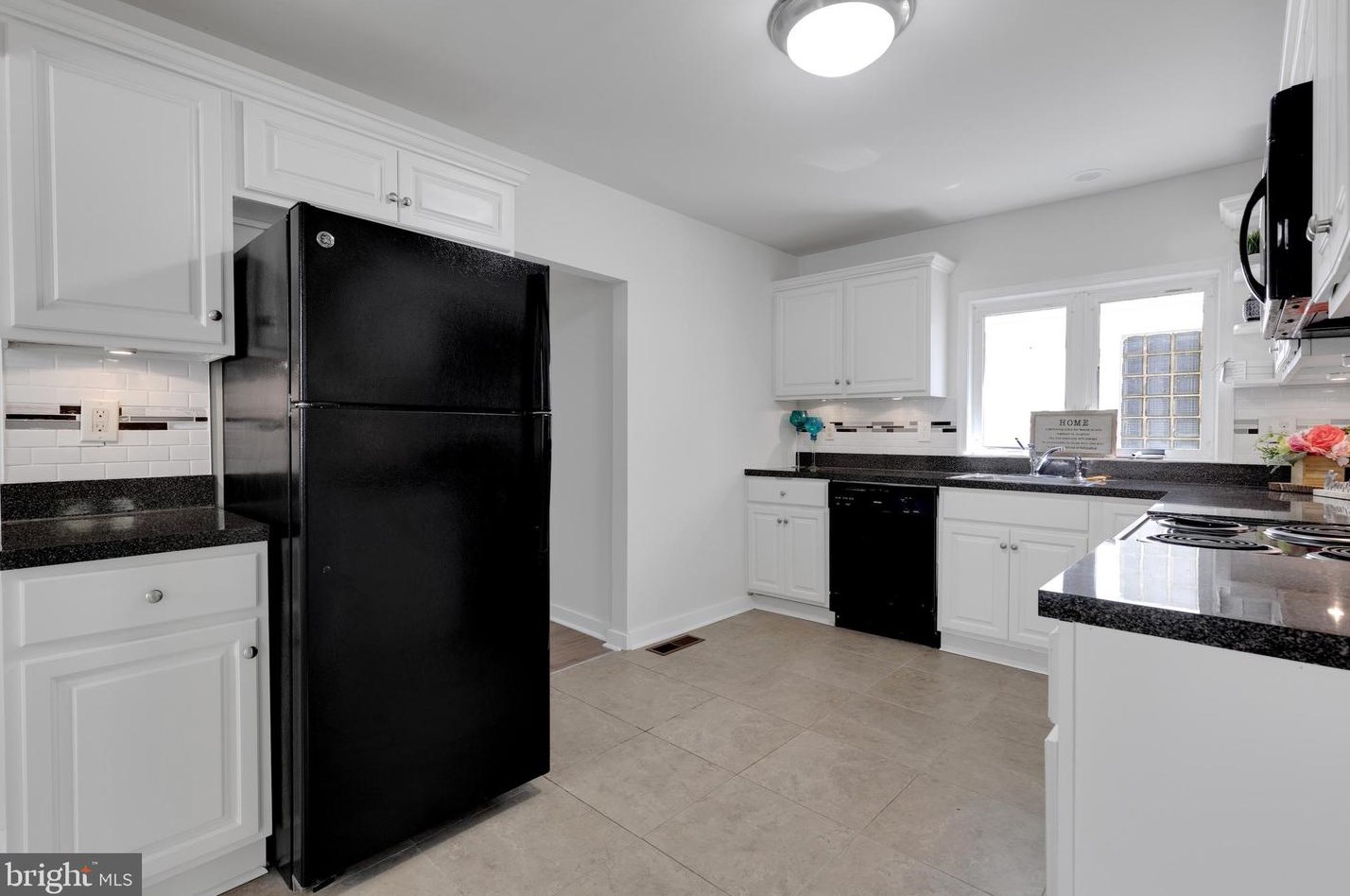 19 Chestnut St, Pottstown PA 19464-5451 exterior