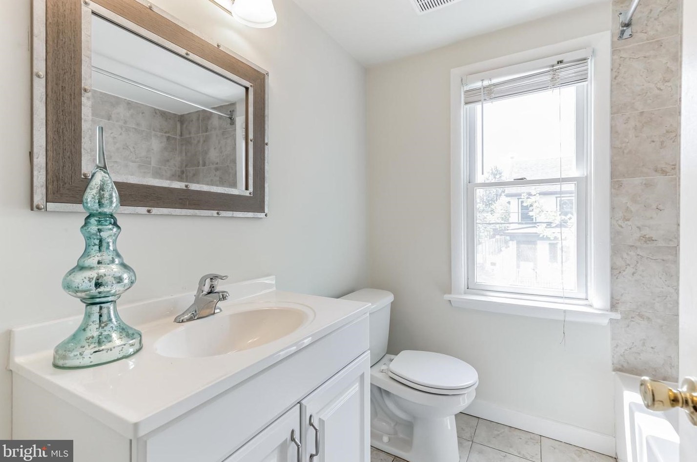 19 Chestnut St, Pottstown PA 19464-5451 exterior