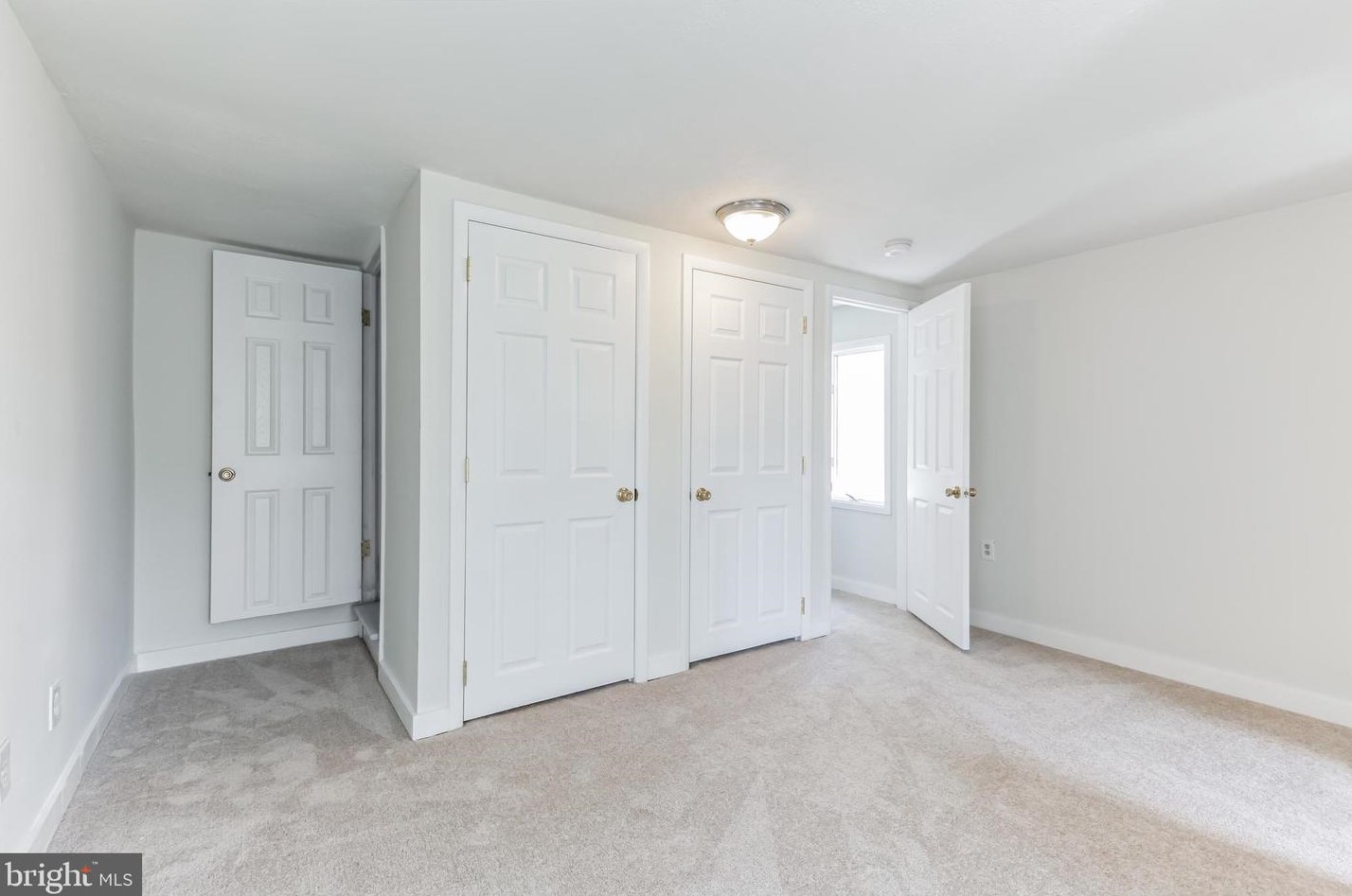 19 Chestnut St, Pottstown PA 19464-5451 exterior