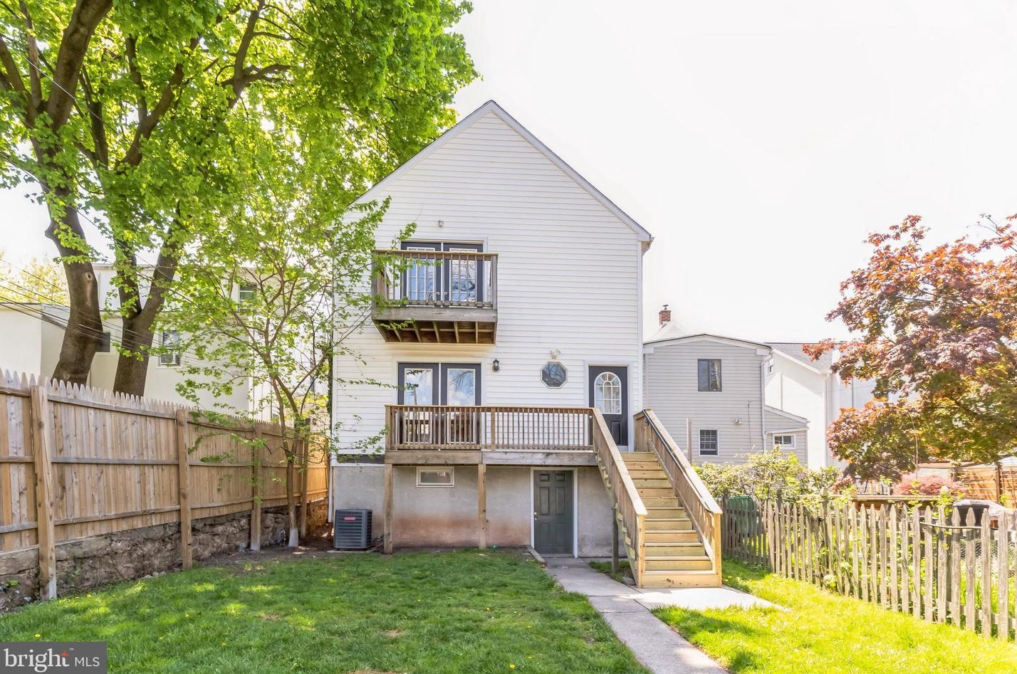 19 Chestnut St, Pottstown PA 19464-5451 exterior