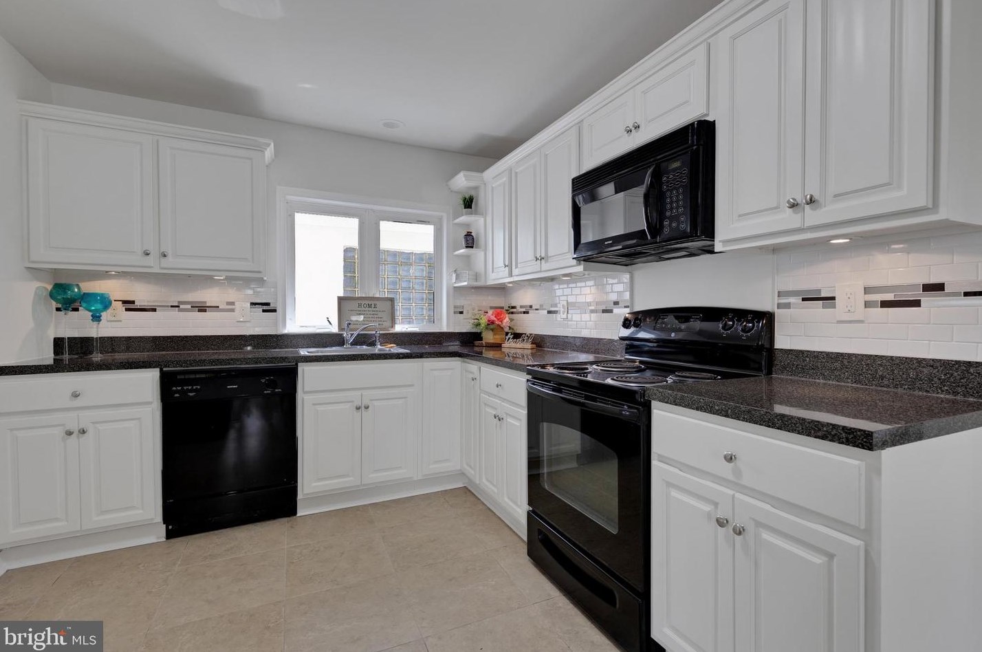 19 Chestnut St, Pottstown PA 19464-5451 exterior