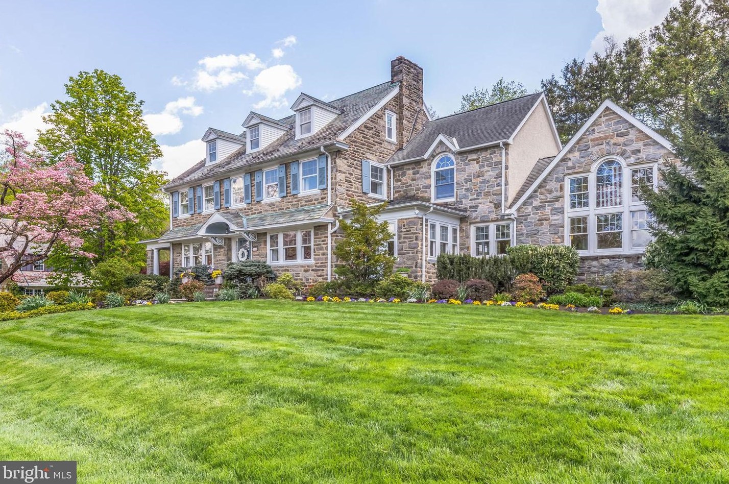 418 Newbold Rd, Meadowbrook, PA 19046-2851