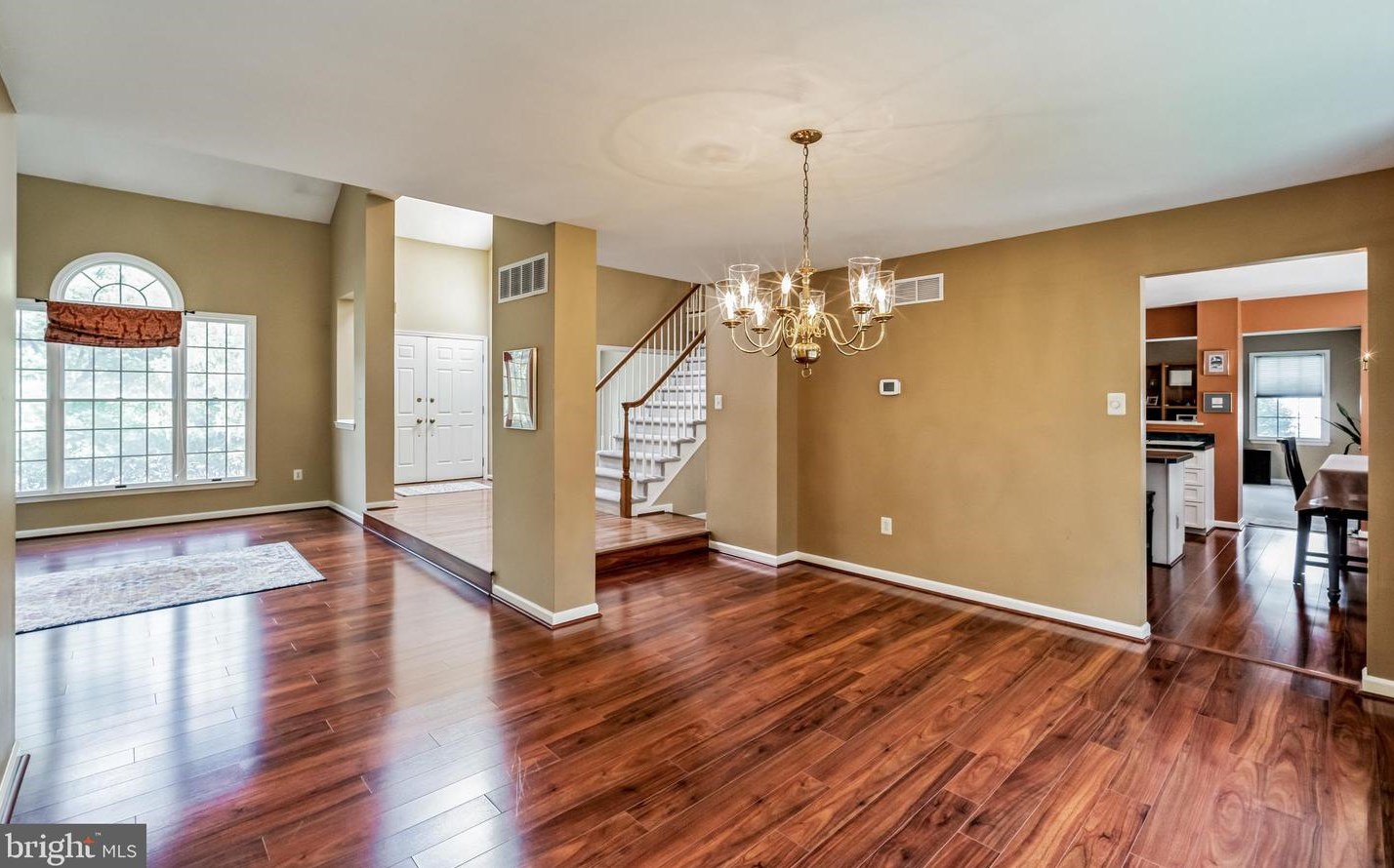 716 Castlewood Dr, Dresher PA 19025-2015 exterior