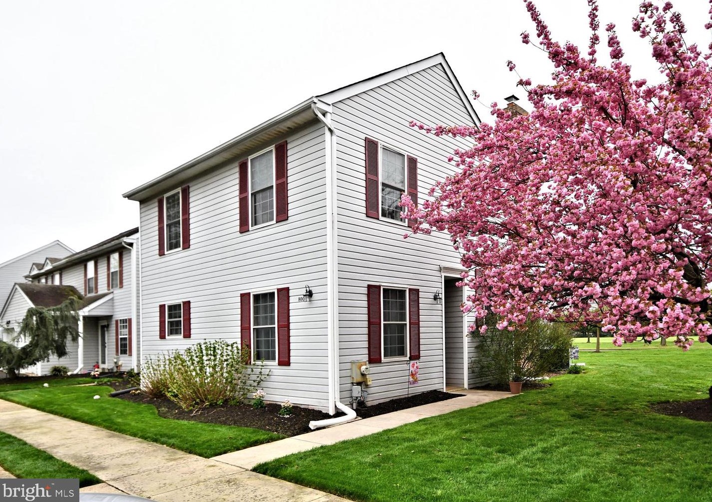 800 Beacon Ct, Lansdale, PA 19446