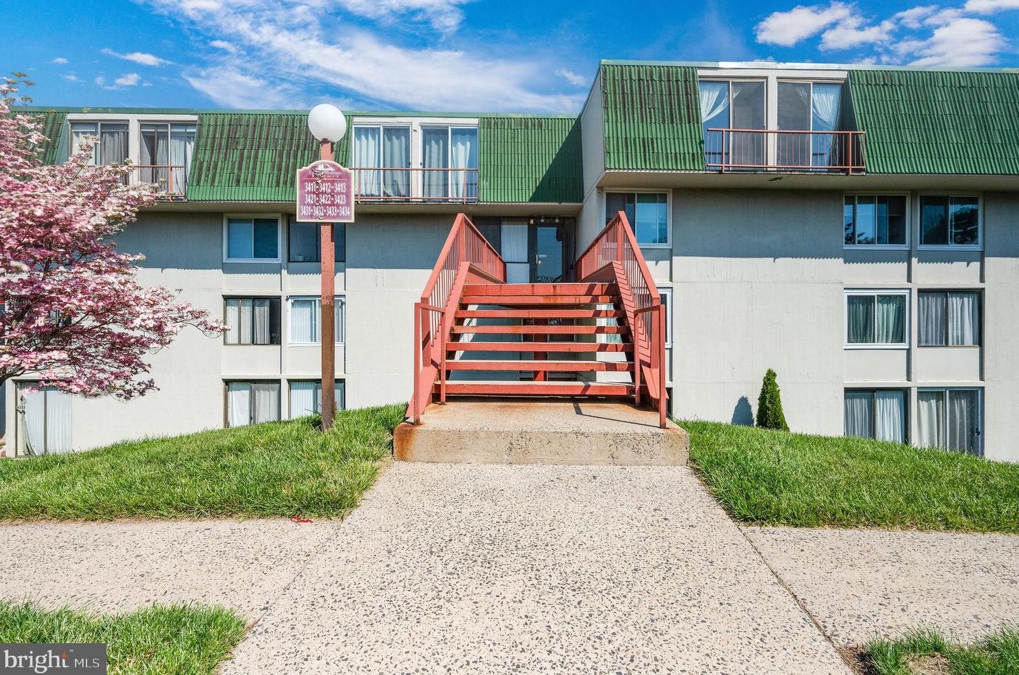 3421 Forest Ln, Collegeville PA  19473-1089 exterior