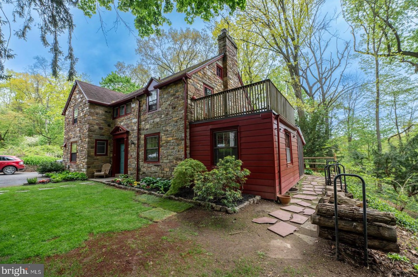 819 Pardee Ln, Wyncote PA 19095-1609 exterior