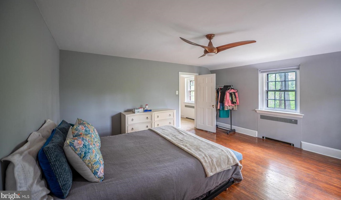 819 Pardee Ln, Wyncote PA 19095-1609 exterior