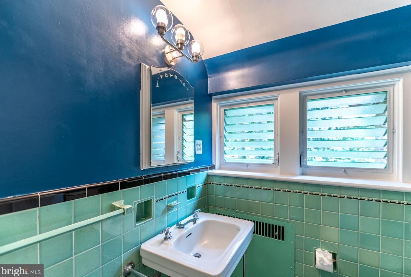 819 Pardee Ln, Wyncote PA 19095-1609 exterior