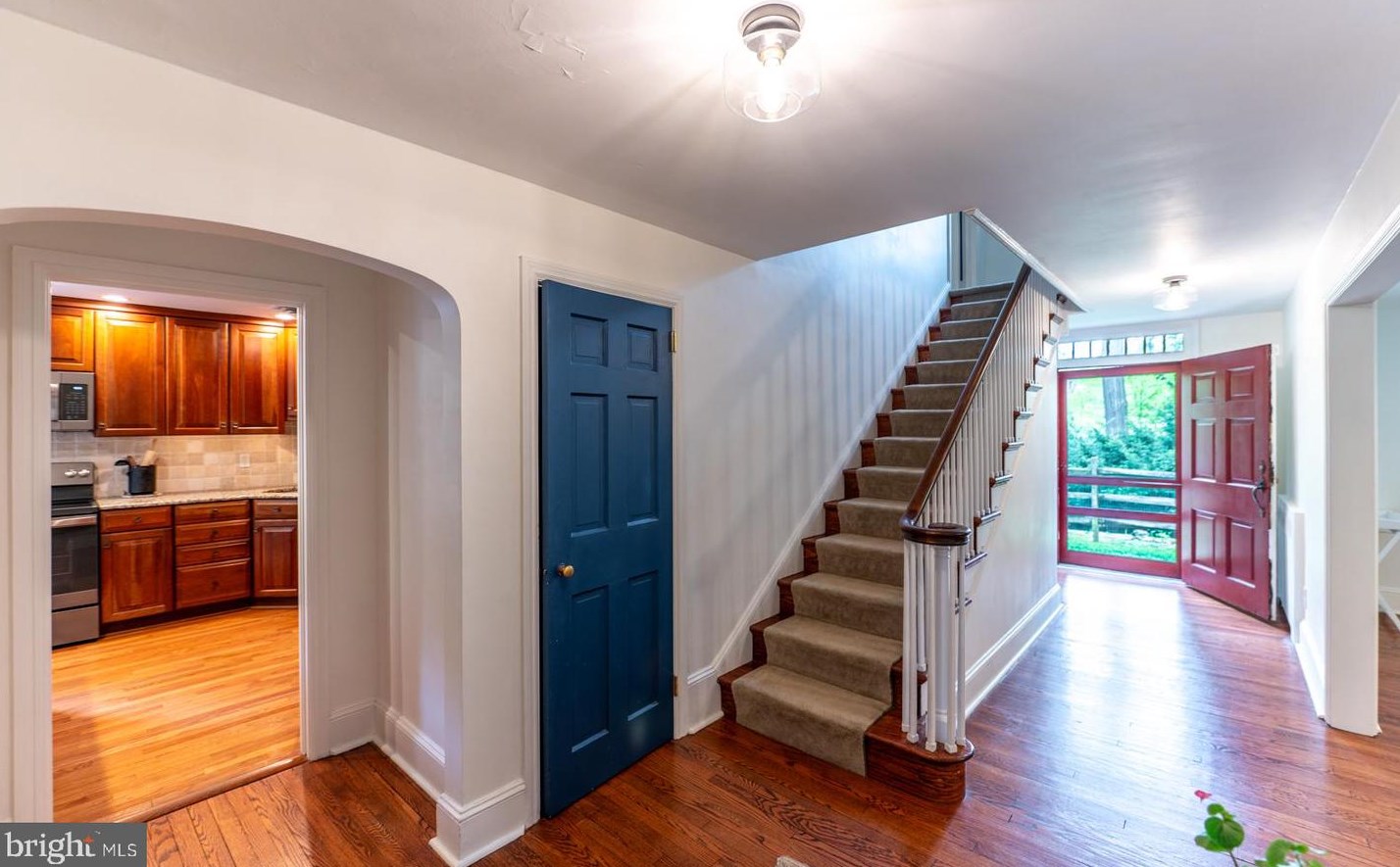 819 Pardee Ln, Wyncote PA 19095-1609 exterior