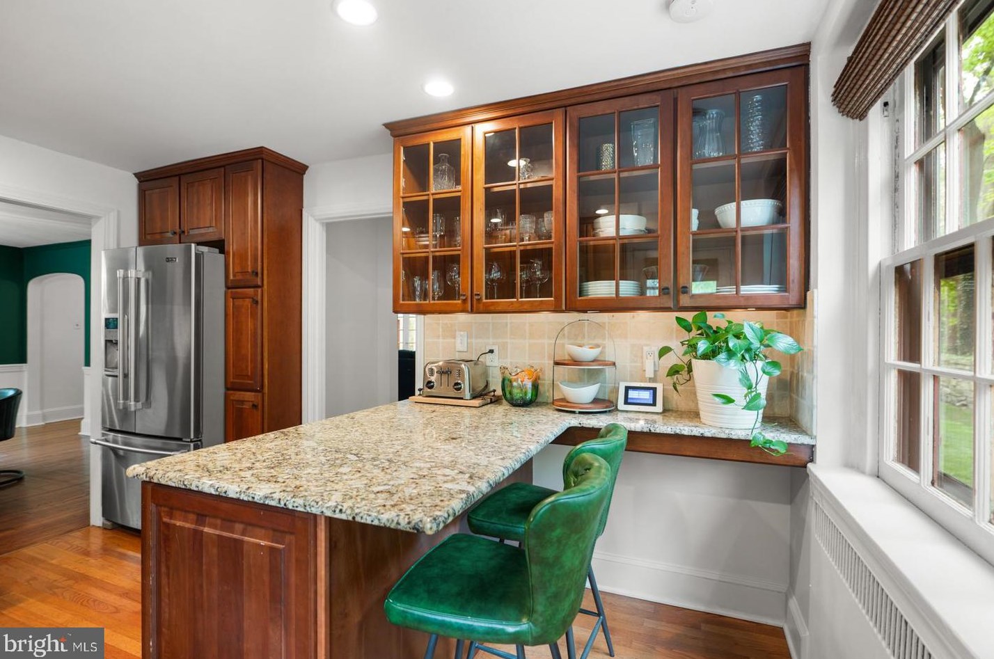 819 Pardee Ln, Wyncote PA 19095-1609 exterior