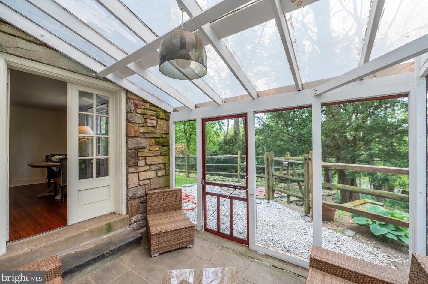 819 Pardee Ln, Wyncote PA 19095-1609 exterior