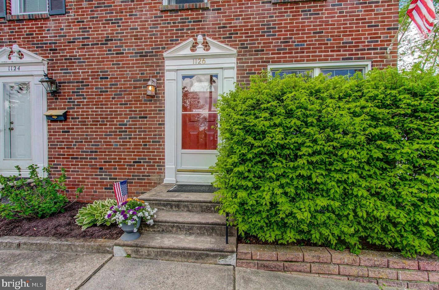 1126 Pine St, Lansdale, PA 19446