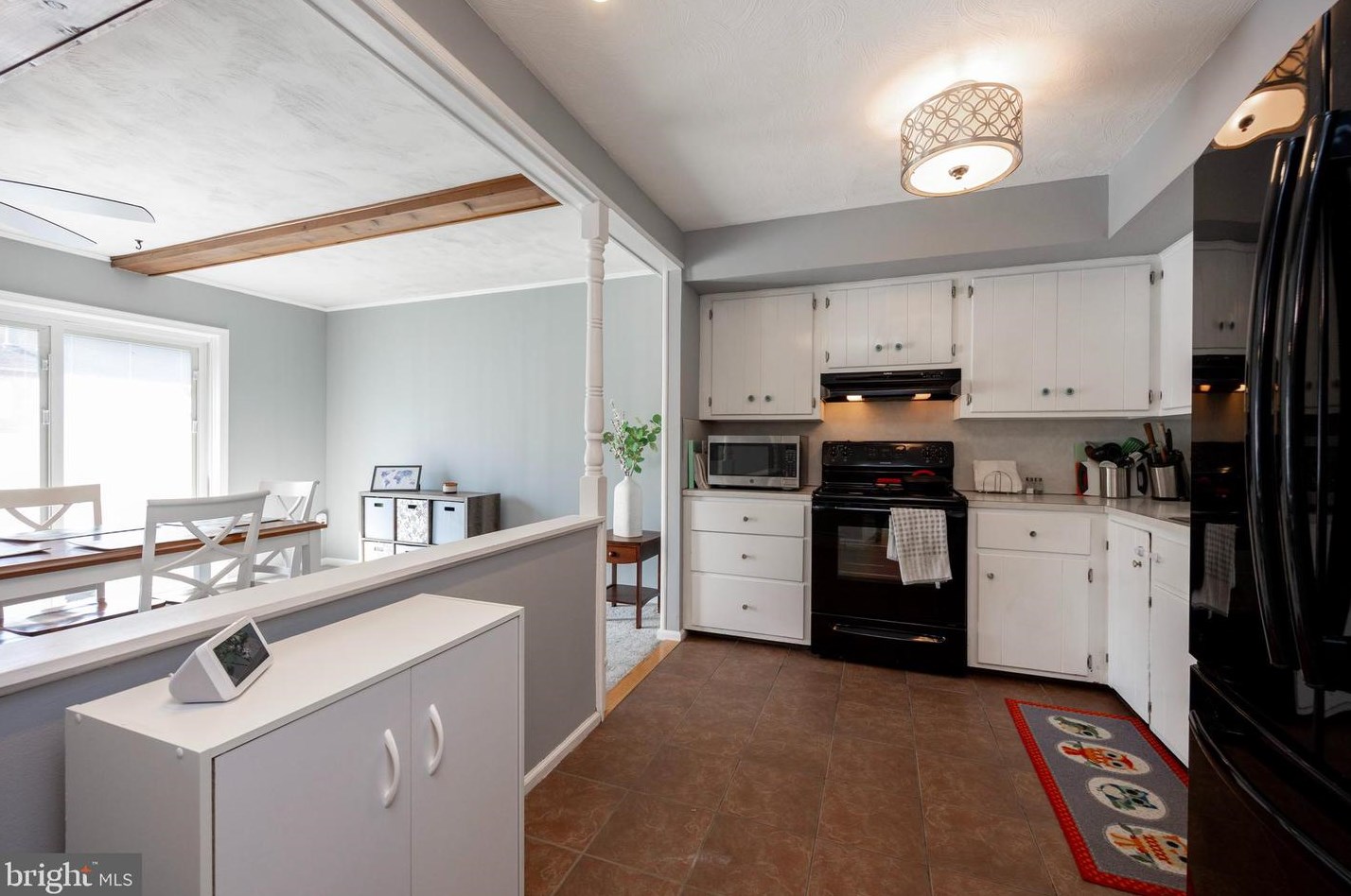 3 Roboda Blvd, Limerick PA  19468-2906 exterior