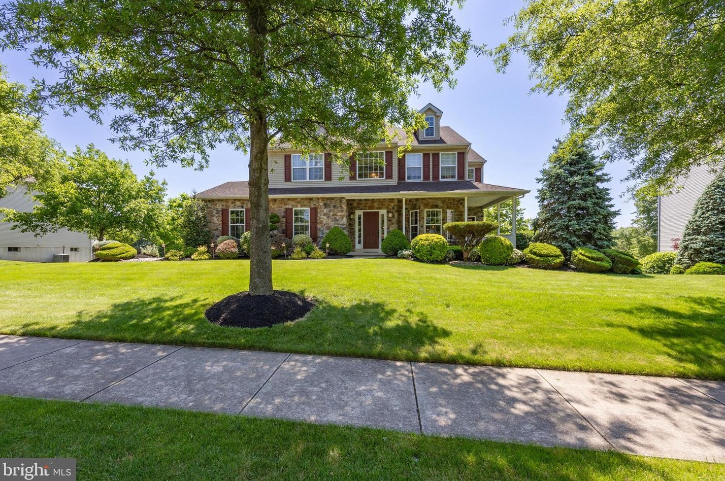 628 Truman Ct, Harleysville, PA 19438-2600