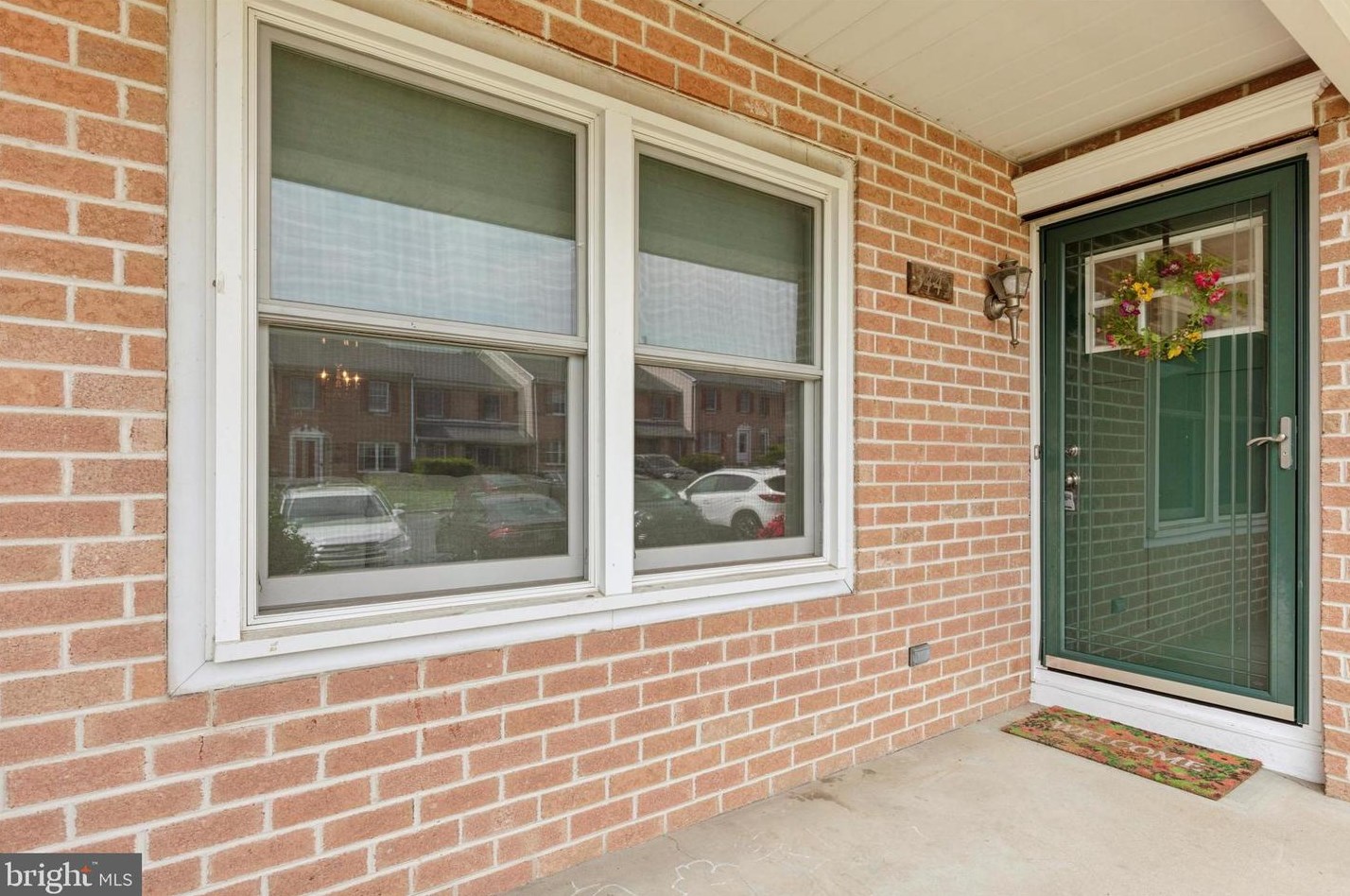 3445 Foxfield Cir, Perkiomenville, PA 18074-9437