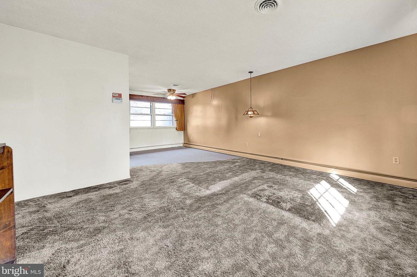 219 Hancock Rd, North Wales PA  19454-2370 exterior