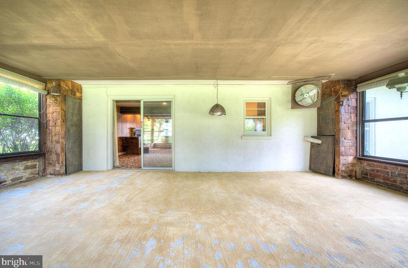 219 Hancock Rd, North Wales PA  19454-2370 exterior