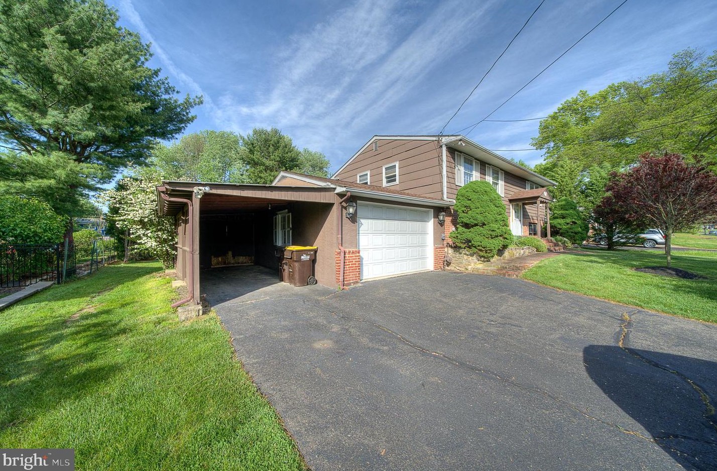 219 Hancock Rd, North Wales PA  19454-2370 exterior