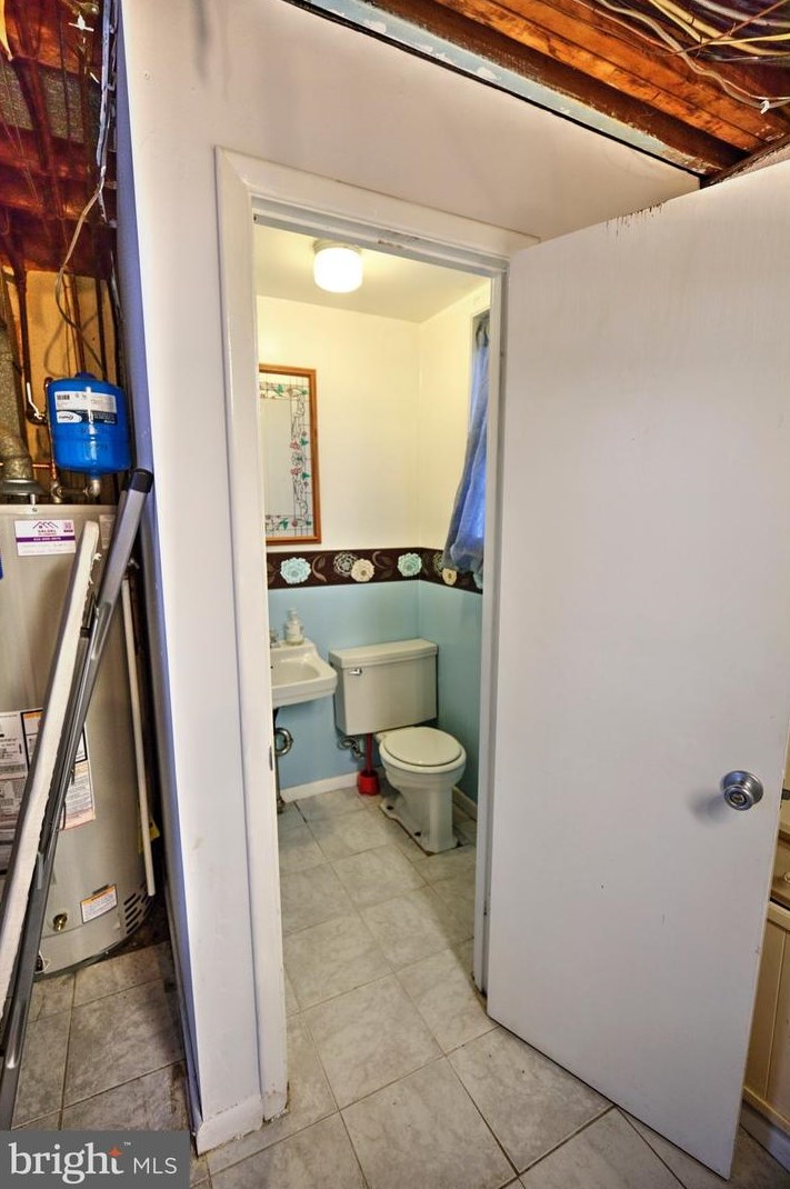 517 Barbara Dr, Norristown PA  19403-4101 exterior