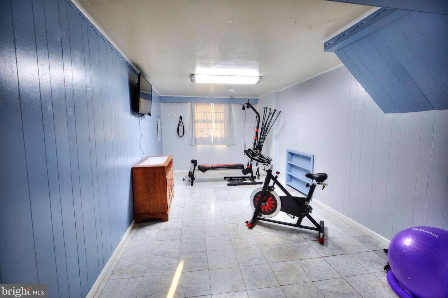 517 Barbara Dr, Norristown PA  19403-4101 exterior