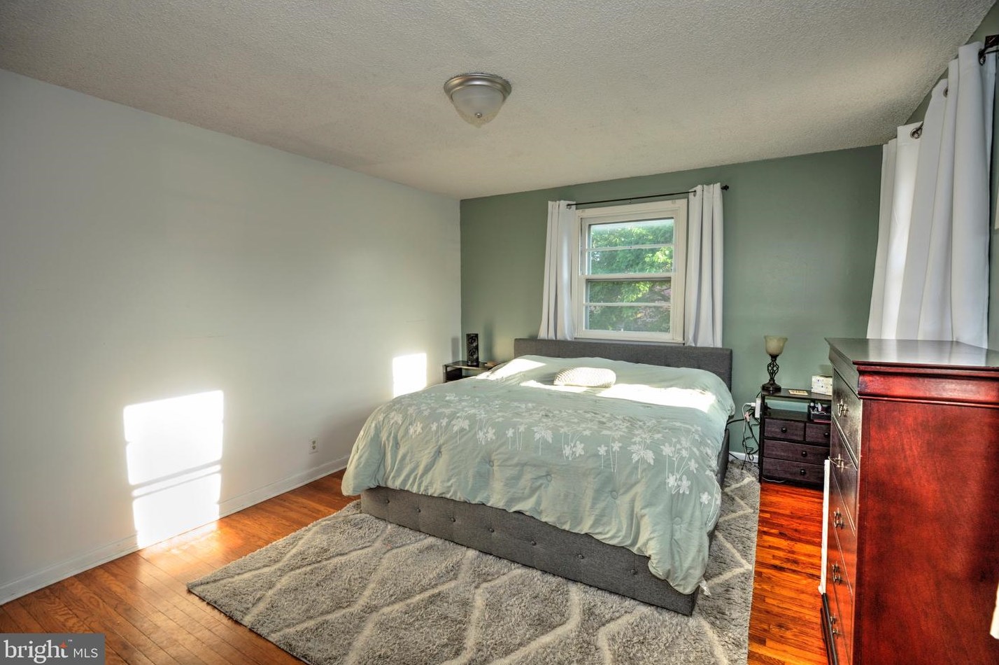 517 Barbara Dr, Norristown PA  19403-4101 exterior