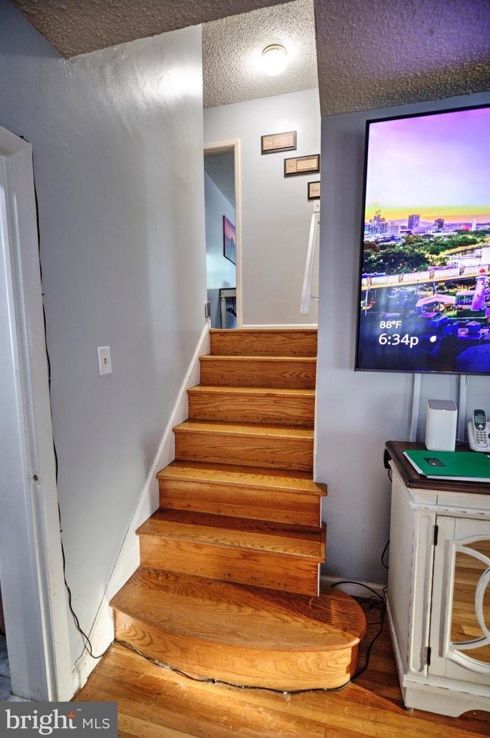 517 Barbara Dr, Norristown PA  19403-4101 exterior