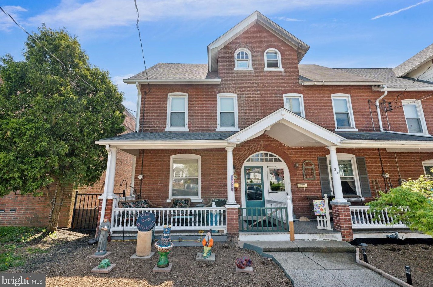 26 Diamond St, Souderton, PA 18964