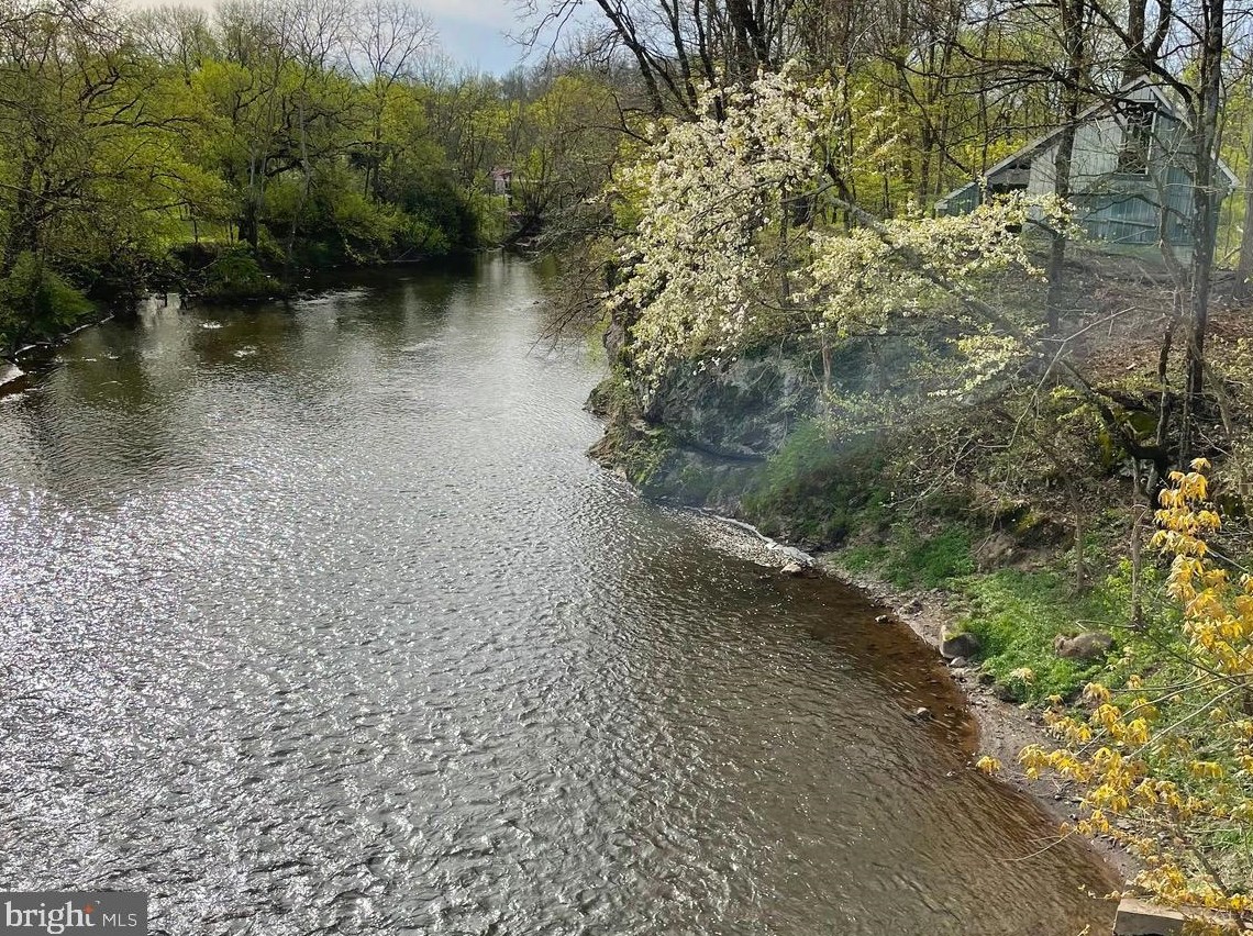 1946 Gravel Pike, Perkiomenville, PA 18074