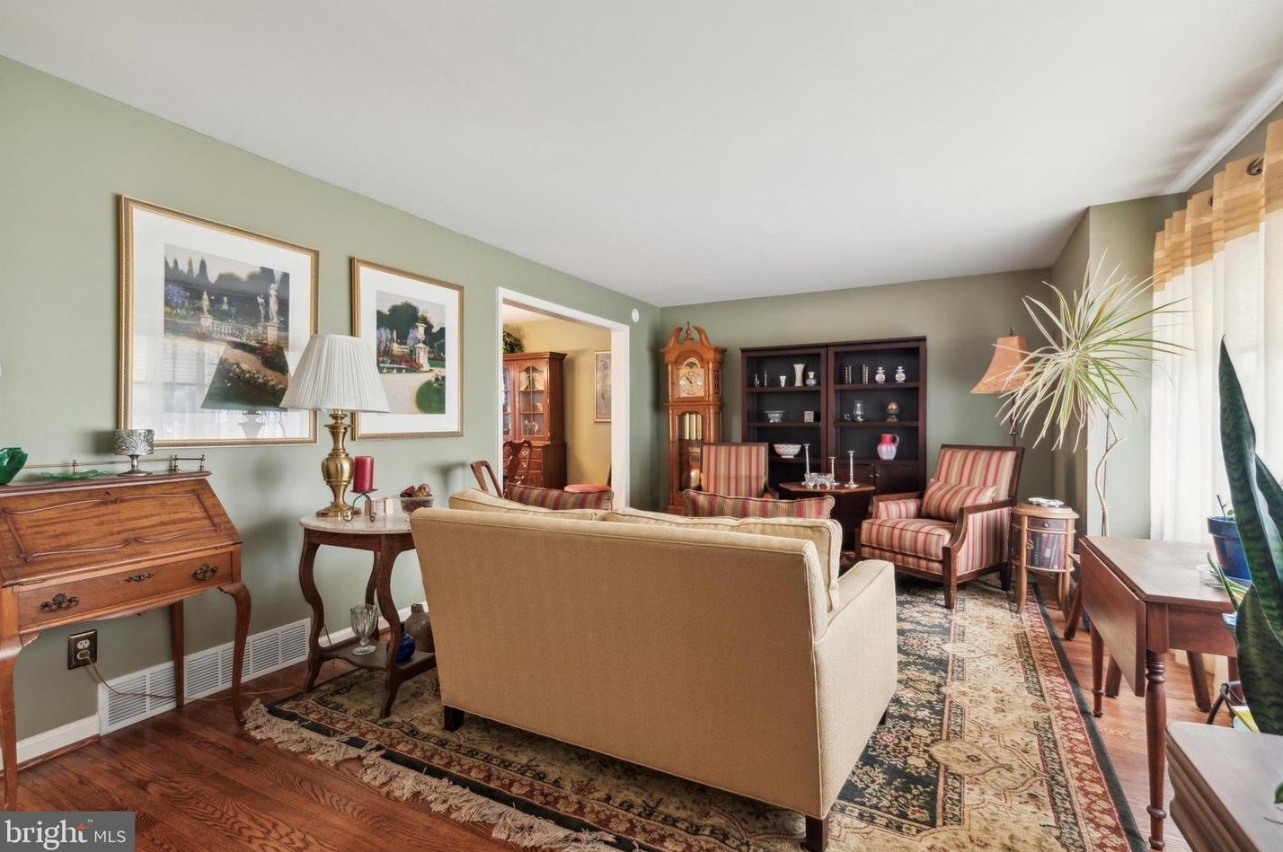 12 Birchwood Cir, Norristown, PA 19401