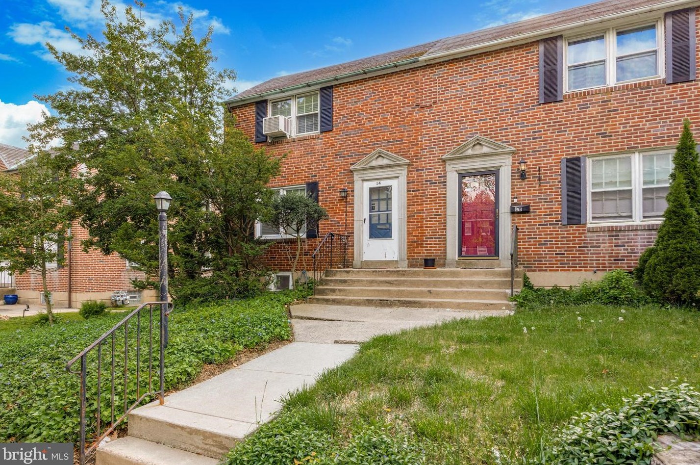14 Rockglen Rd, Penn Wynne, PA 19096