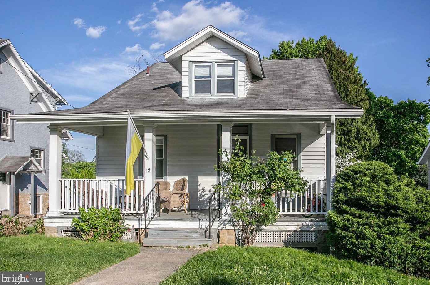 12 Evergreen Rd, Norristown, PA 19403-3349
