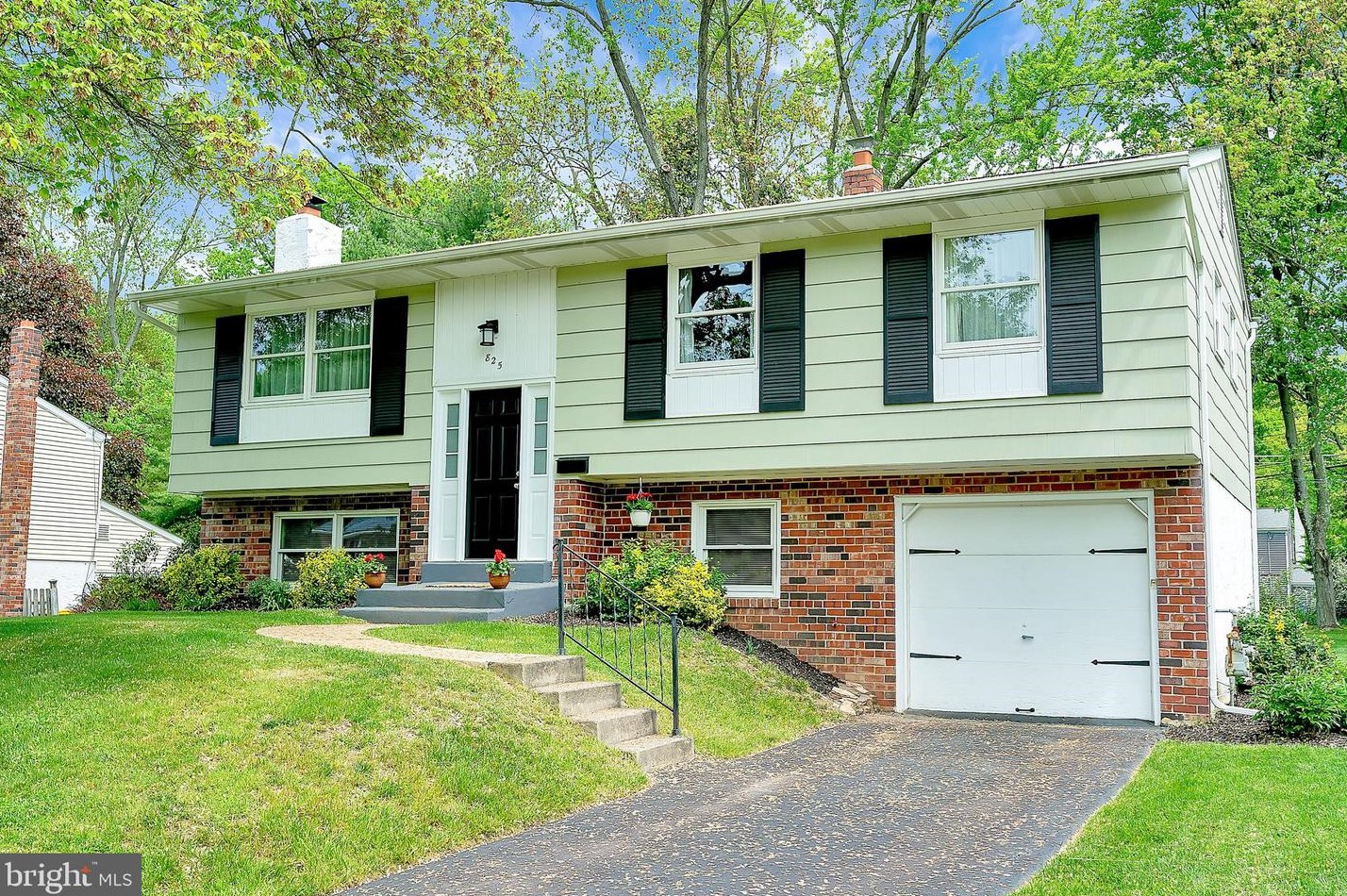 825 Concord Pl, Lansdale, PA 19446