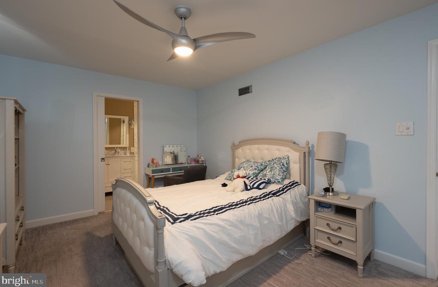 709 Abbeydale Ct, Prospectville PA 19002-1823 exterior