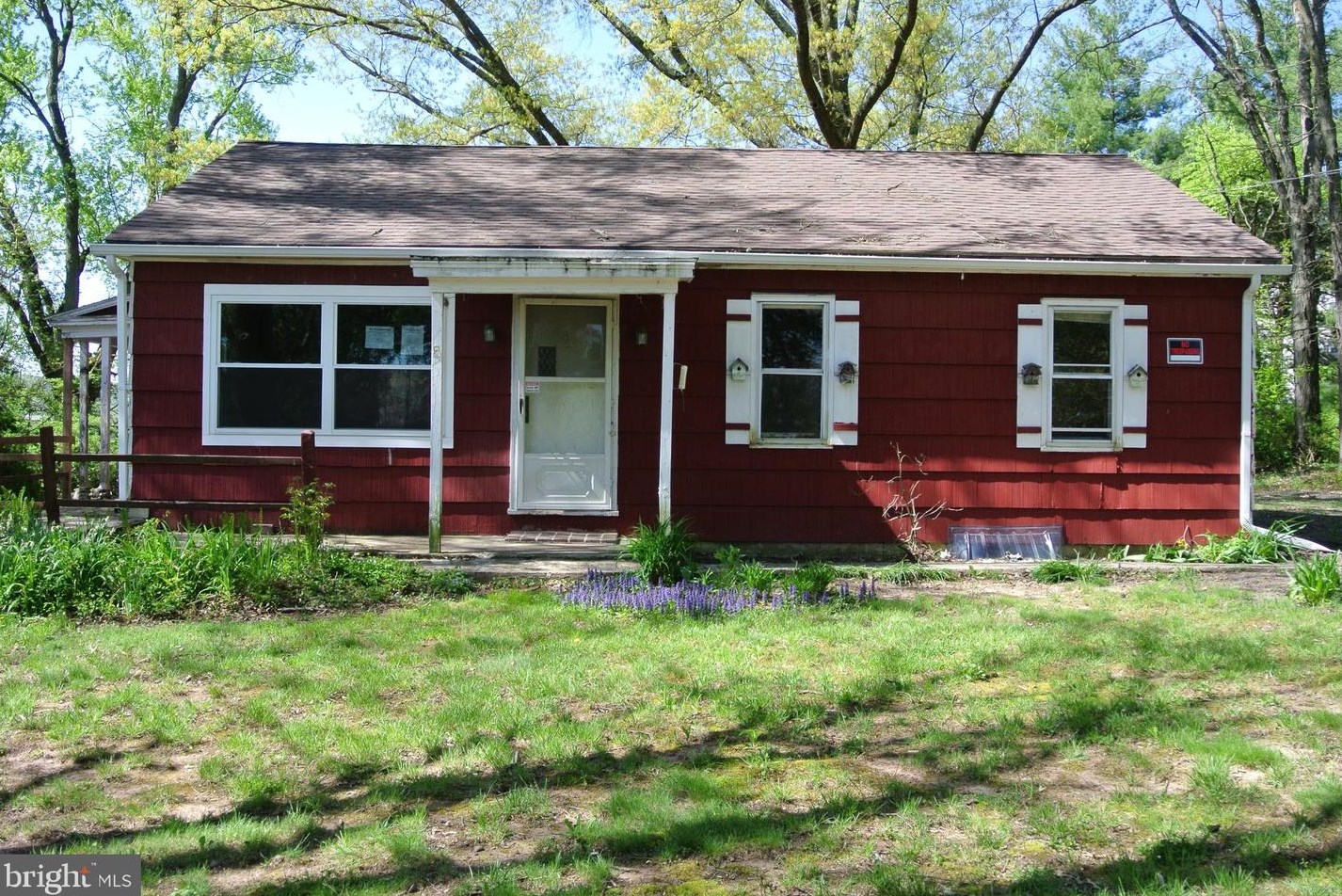 112 Little Rd, Perkiomenville, PA 18074