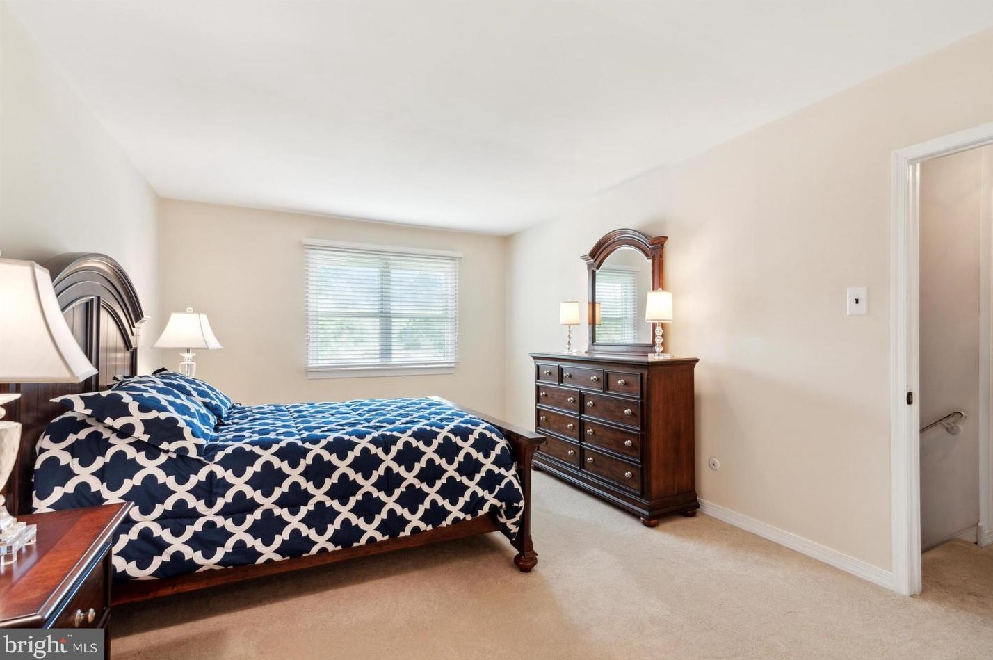 24 Scarlet Oak Dr, Miquon PA 19444-2420 exterior