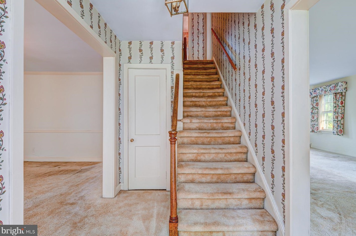 608 Bridle Rd, Ardsley, PA 19038-2004
