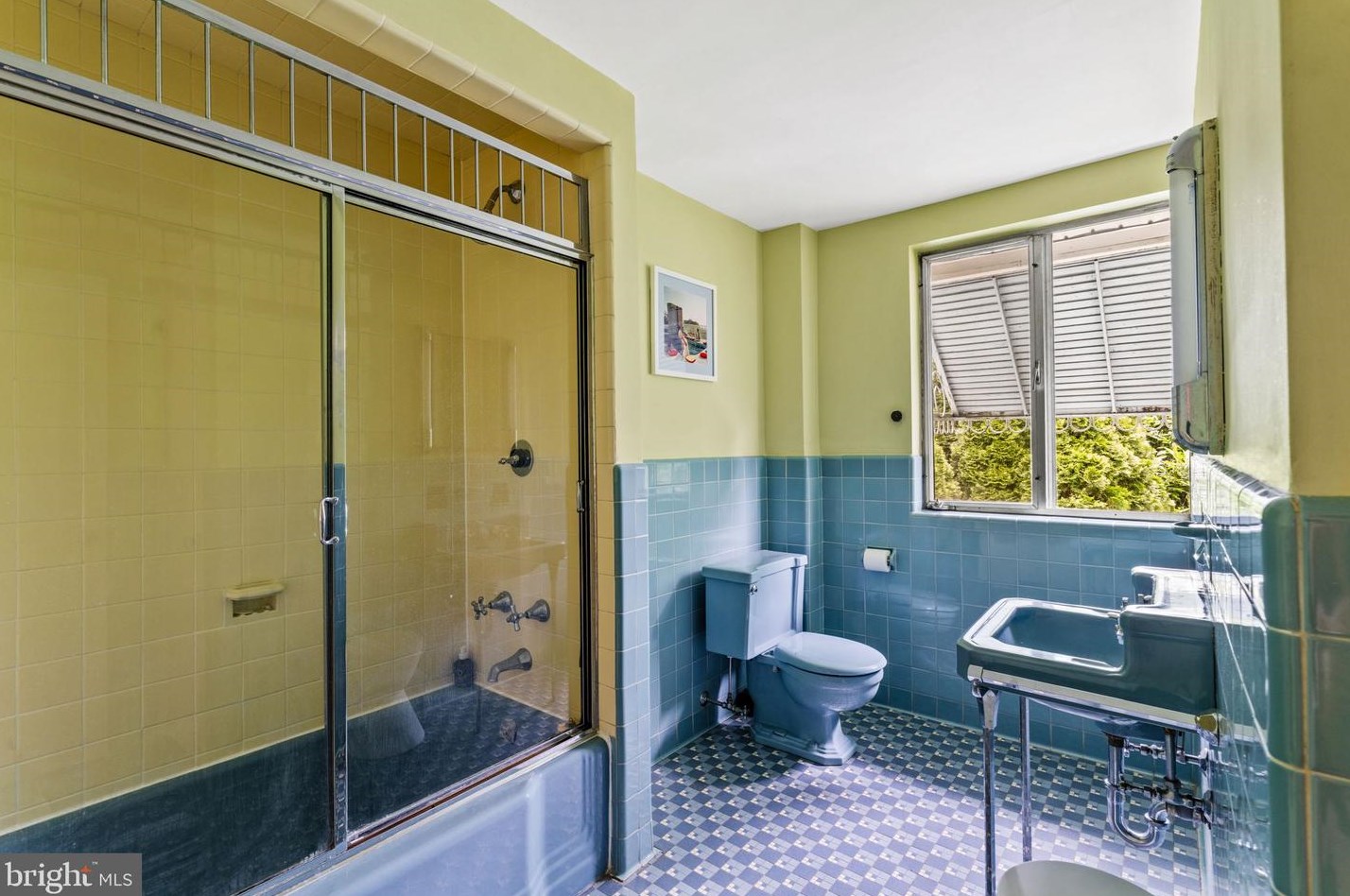 8301 High School Rd, Melrose Park PA  19027-2009 exterior