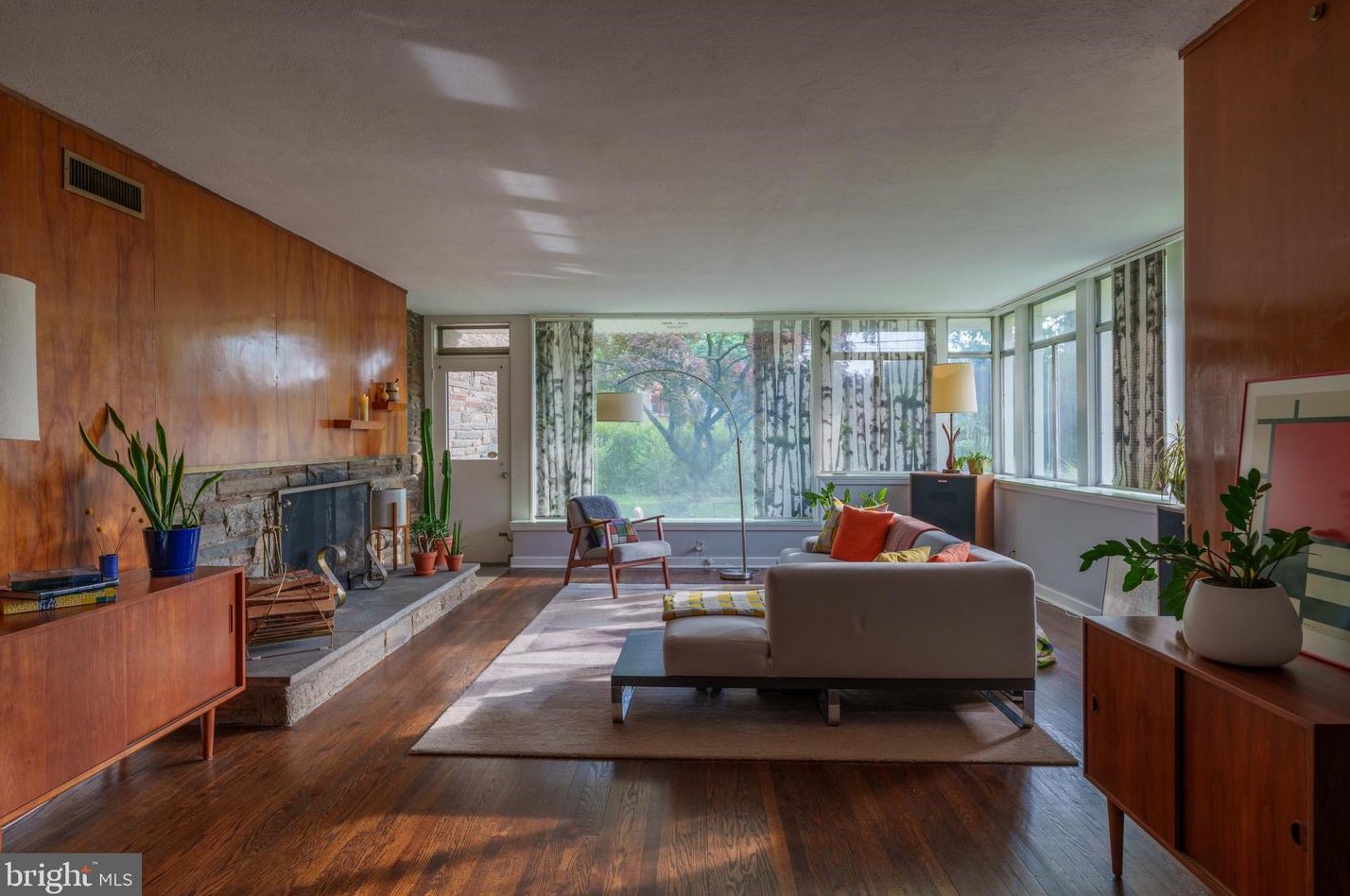 8301 High School Rd, Melrose Park PA  19027-2009 exterior