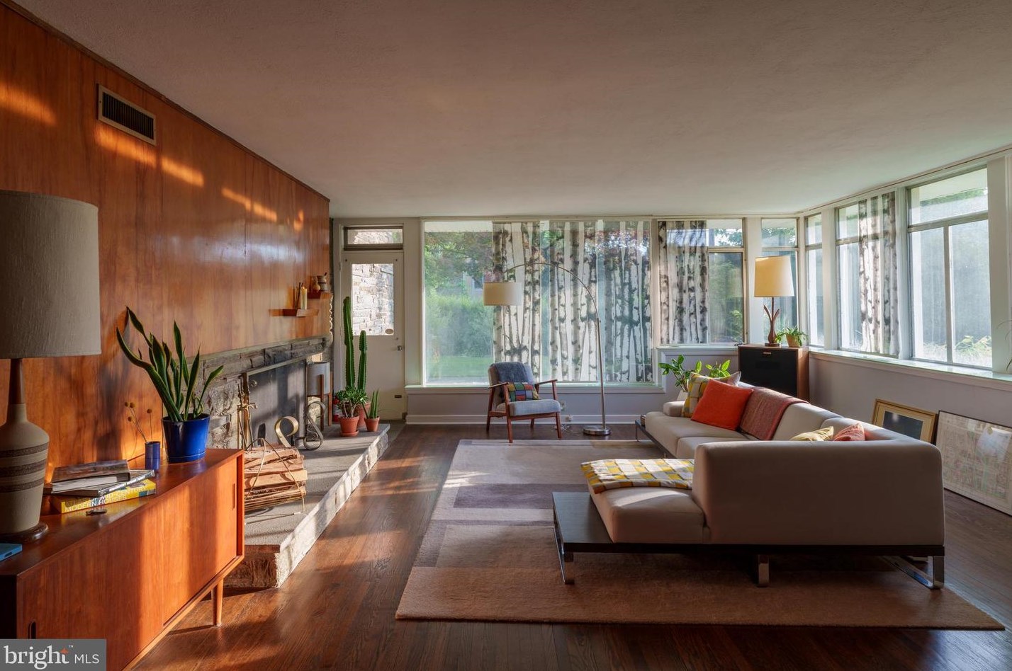 8301 High School Rd, Melrose Park PA  19027-2009 exterior