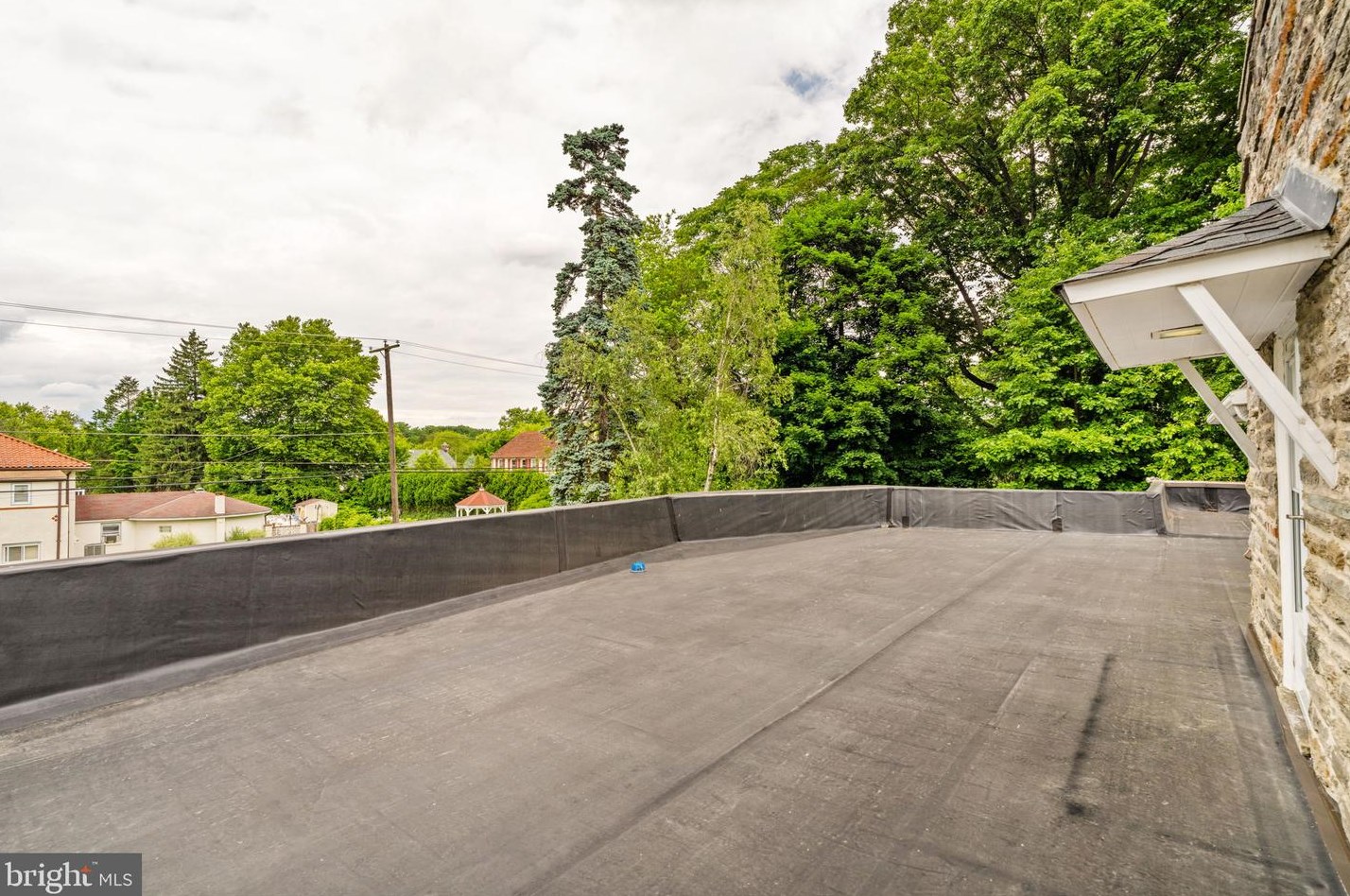 8301 High School Rd, Melrose Park PA  19027-2009 exterior