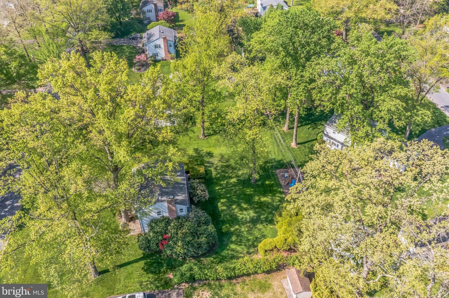 224 Oakland Pl, North Wales PA  19454-2462 exterior