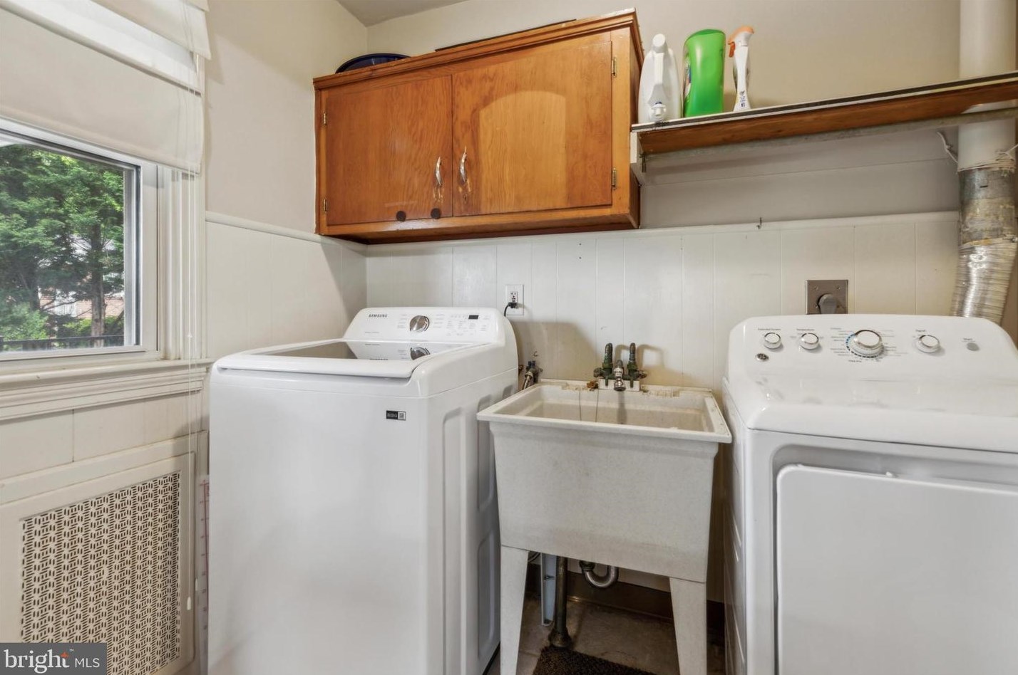 1504 New Hope St, Norristown PA 19401-3548 exterior