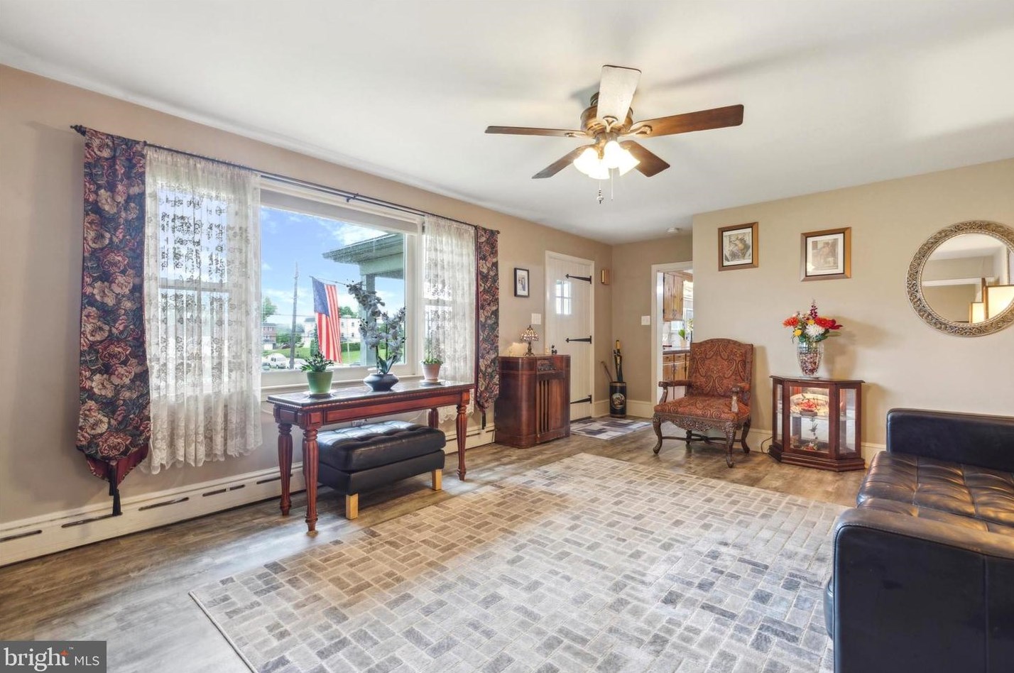 1504 New Hope St, Norristown PA 19401-3548 exterior